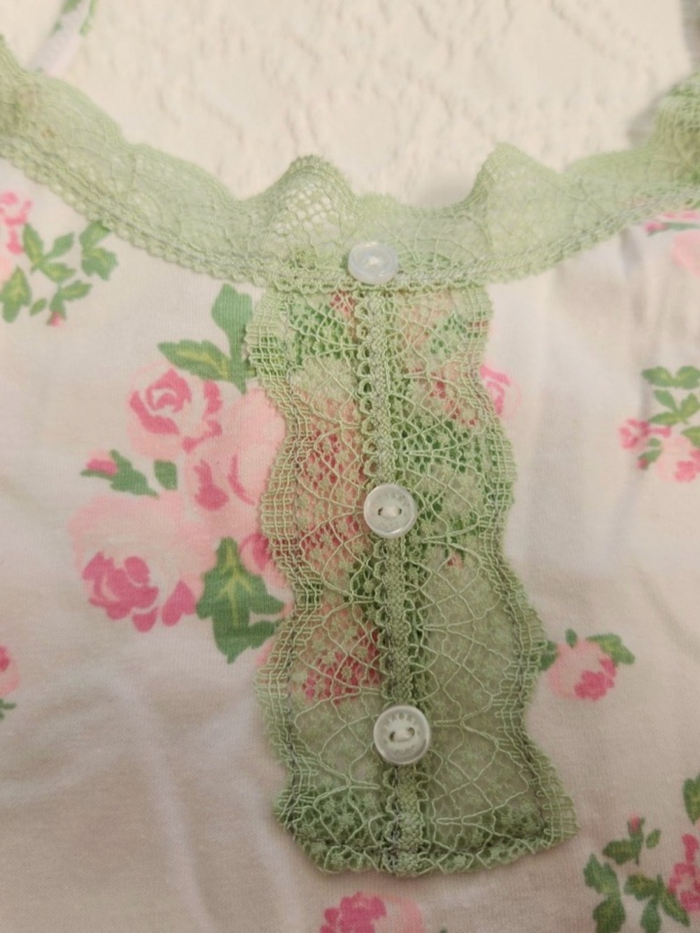 NWT SHABBY CHIC SMALL FLORAL PAJAMA
LOUNGE SET - Picture 5 of 8